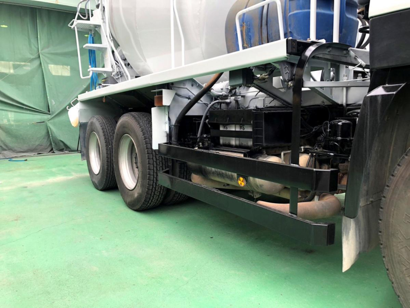 平成18年UDクオンミキサー全塗装ドラム貼替済ADG-CW2XL|中古トラックの販売・買取・査定のアイナビ