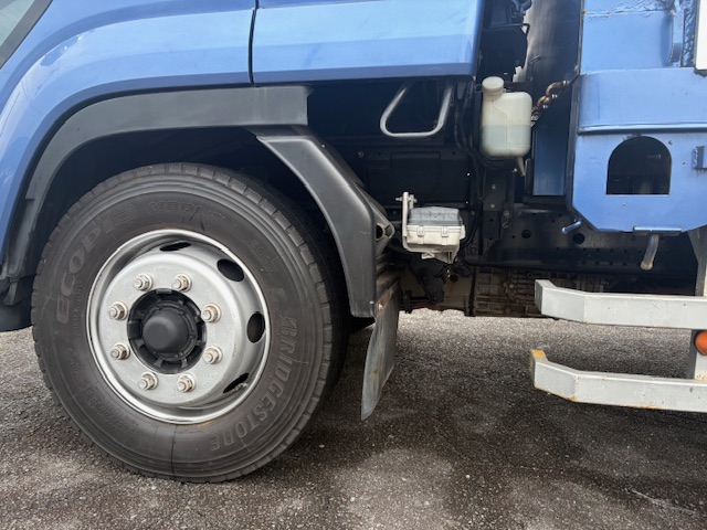 平成27年式 いすゞ アルミ平ボディー エアサス|中古トラックの販売・買取・査定のアイナビ