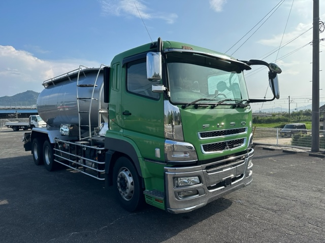 平成28年式 ジェットパック 石灰13㎥ 極東製|中古トラックの販売・買取・査定のアイナビ