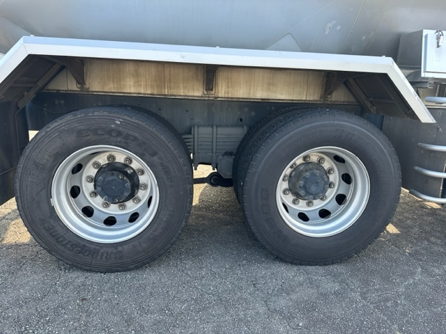 平成28年式 ジェットパック 石灰13㎥ 極東製|中古トラックの販売・買取・査定のアイナビ