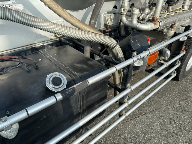 平成28年式 ジェットパック 石灰13㎥ 極東製|中古トラックの販売・買取・査定のアイナビ