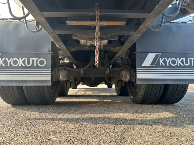 平成28年式 ジェットパック 石灰13㎥ 極東製|中古トラックの販売・買取・査定のアイナビ