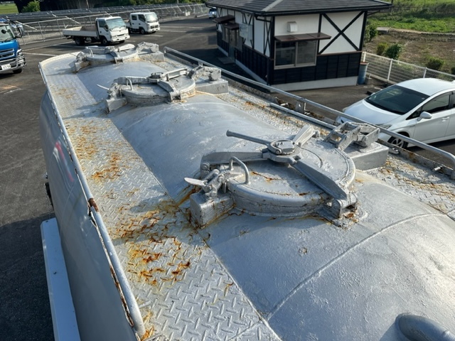 平成28年式 ジェットパック 石灰13㎥ 極東製|中古トラックの販売・買取・査定のアイナビ