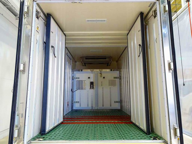 デュトロ1.5tFJL標準セミロング低温冷凍車総重量5t未満|中古トラックの販売・買取・査定のアイナビ