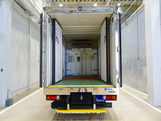 デュトロ1.5tFJL標準セミロング低温冷凍車総重量5t未満|中古トラックの販売・買取・査定のアイナビ