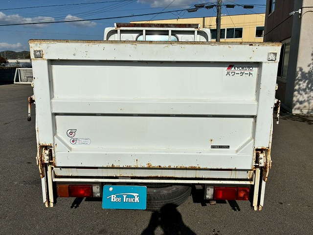 保証対象車両ダブルキャブワンオーナー4ナンバーガソリン車|中古トラックの販売・買取・査定のアイナビ