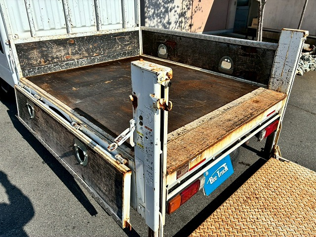 保証対象車両ダブルキャブワンオーナー4ナンバーガソリン車|中古トラックの販売・買取・査定のアイナビ