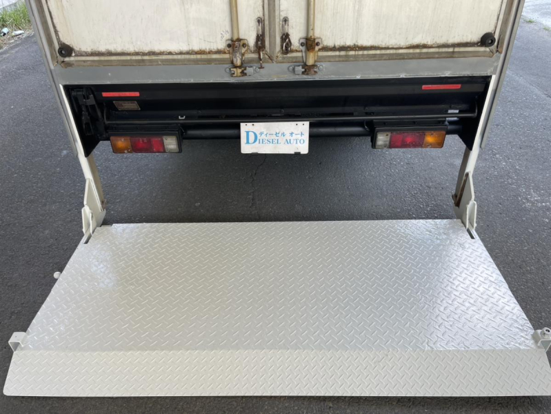 平成28年エルフパネルバンパワーゲート4WD準中型|中古トラックの販売・買取・査定のアイナビ
