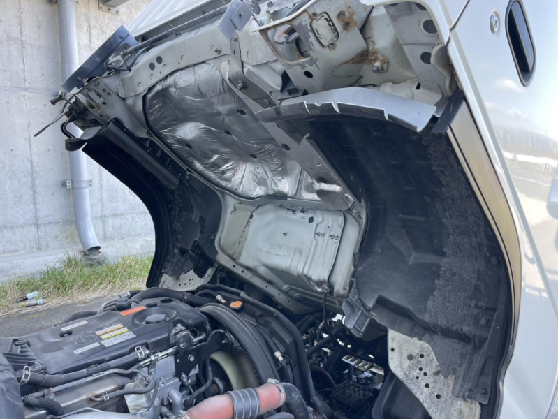 平成28年エルフパネルバンパワーゲート4WD準中型|中古トラックの販売・買取・査定のアイナビ