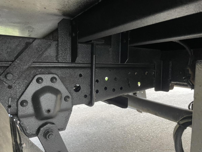 平成28年エルフパネルバンパワーゲート4WD準中型|中古トラックの販売・買取・査定のアイナビ