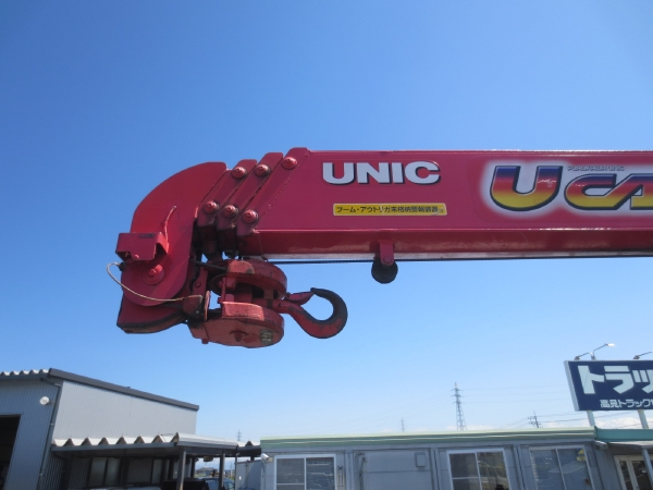 いすゞフォワード4段ラジコンクレーン付|中古トラックの販売・買取・査定のアイナビ