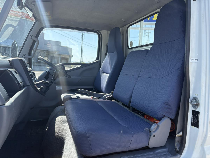 H21キャンター 2t平ボディ|中古トラックの販売・買取・査定のアイナビ