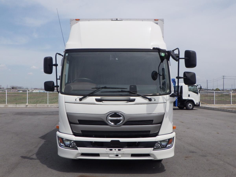 62ワイド 格納ゲート ハイルーフ 後輪エアサス 積載2.25t|中古トラックの販売・買取・査定のアイナビ