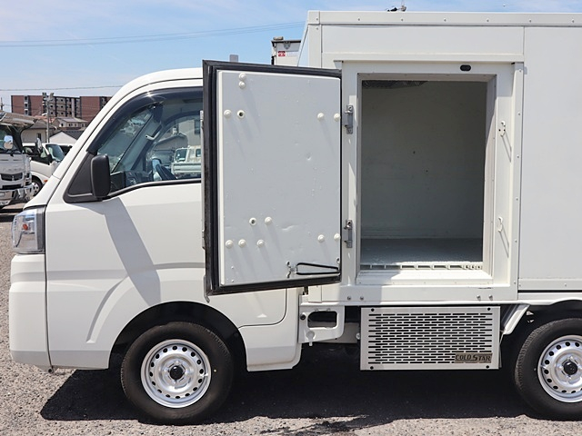 ピクシストラック 低温冷蔵冷凍車 積載350KG 東海特装|中古トラックの販売・買取・査定のアイナビ