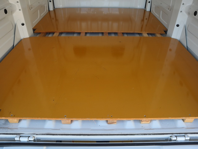 パネルバン 積載350Kg ハイルーフ スマートアシスト|中古トラックの販売・買取・査定のアイナビ