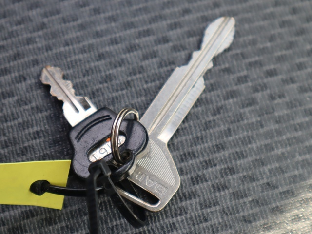 スタンダード 4WD 移動販売車 冷蔵冷凍装置|中古トラックの販売・買取・査定のアイナビ