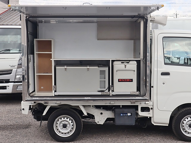 スタンダード 4WD 移動販売車 冷蔵冷凍装置|中古トラックの販売・買取・査定のアイナビ