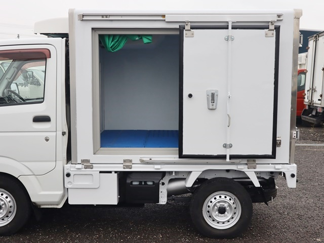 低温冷蔵冷凍車 積載350KG -30℃菱重コールドチェーン|中古トラックの販売・買取・査定のアイナビ
