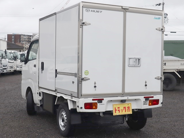 積載350Kg カラーアルミ中温冷凍車 デンソー冷凍機|中古トラックの販売・買取・査定のアイナビ