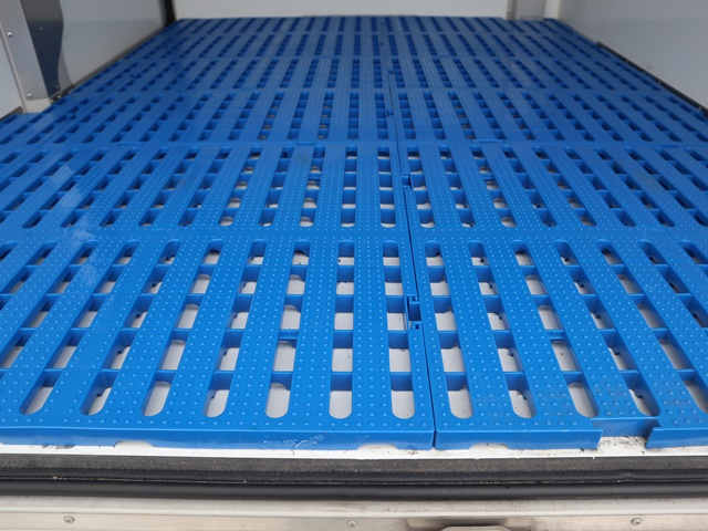 積載350Kg カラーアルミ中温冷凍車 デンソー冷凍機|中古トラックの販売・買取・査定のアイナビ