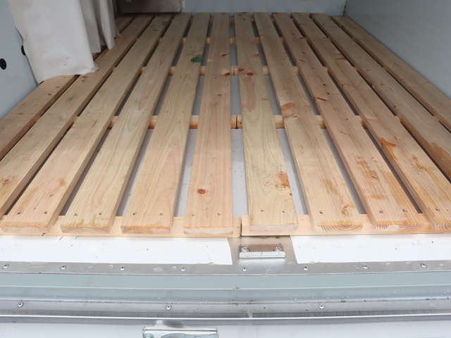 積載350Kg サーモキング低温冷凍 左スライドドア|中古トラックの販売・買取・査定のアイナビ