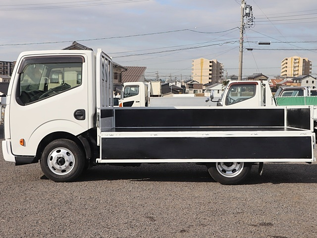 平ボディ 積載1.5t フルスーパーロー|中古トラックの販売・買取・査定のアイナビ