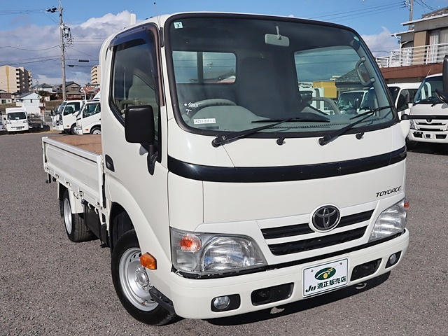平ボディ　積載1200kg　新普通免許対応|中古トラックの販売・買取・査定のアイナビ