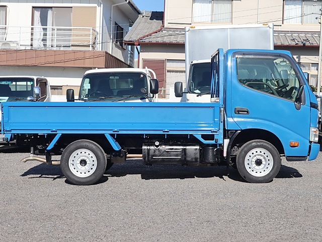 平ボディ　シングルジャストロー　積載1.45t|中古トラックの販売・買取・査定のアイナビ