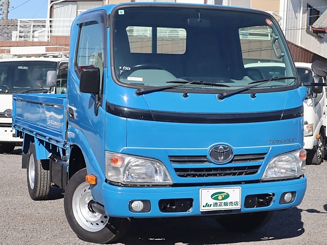 平ボディ　シングルジャストロー　積載1.45t|中古トラックの販売・買取・査定のアイナビ
