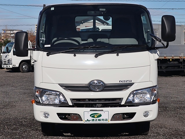 平ボディ　積載1350kg　標準10尺|中古トラックの販売・買取・査定のアイナビ