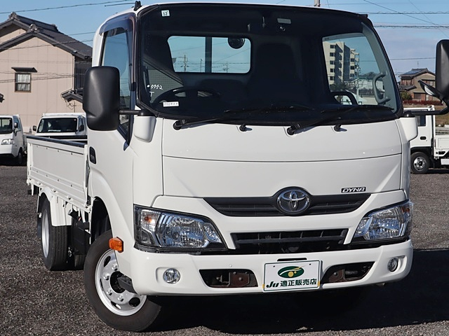 平ボディ　積載1350kg　標準10尺|中古トラックの販売・買取・査定のアイナビ
