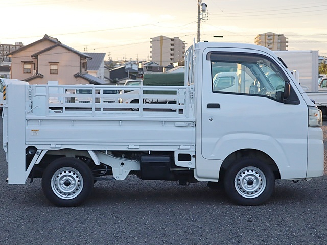 垂直パワーゲート 平ボディ 積載350KG 新明和・RE04|中古トラックの販売・買取・査定のアイナビ
