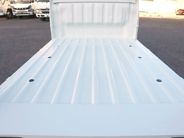 平ボディ 垂直式テールリフト|中古トラックの販売・買取・査定のアイナビ