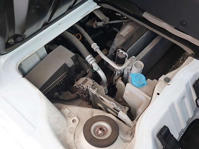 平ボディ 垂直式ゲートリフター 積載350kg|中古トラックの販売・買取・査定のアイナビ