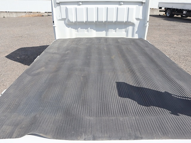 垂直式パワーゲート4WD積載350KG 新明和RE04|中古トラックの販売・買取・査定のアイナビ