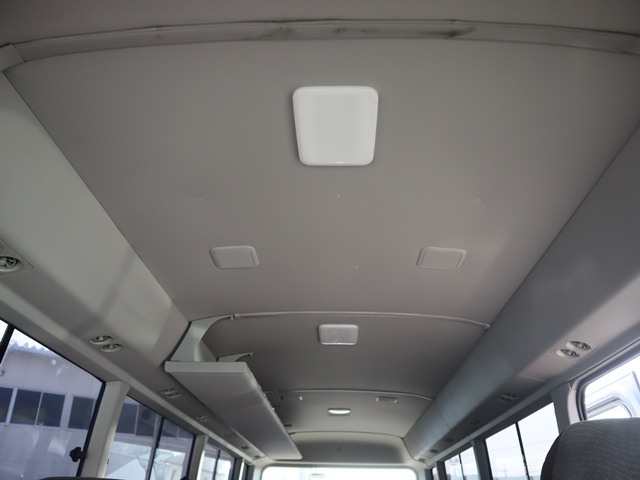 29人乗り 自動グライドドア 連動オートステップ|中古トラックの販売・買取・査定のアイナビ