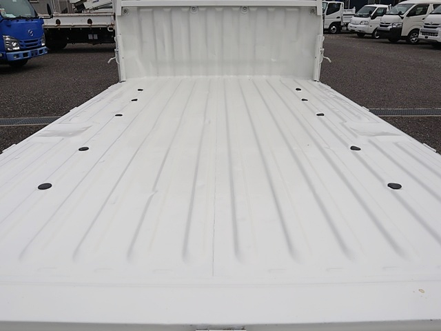 DX 平ボディ 積載800KG Wエアバッグ ETC|中古トラックの販売・買取・査定のアイナビ