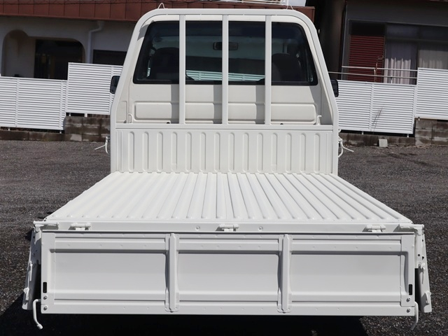 DX 平ボディ 積載750KG スーパーシングルジャストロー|中古トラックの販売・買取・査定のアイナビ