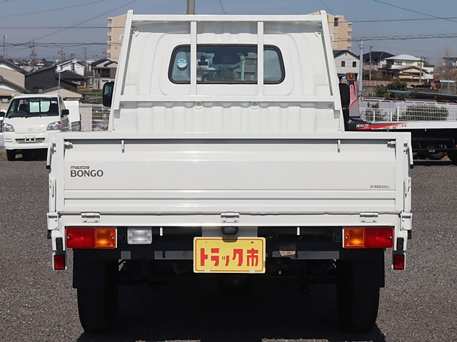 積載800Kg 平ボディ AT限定&新普通免許対応 PCS|中古トラックの販売・買取・査定のアイナビ