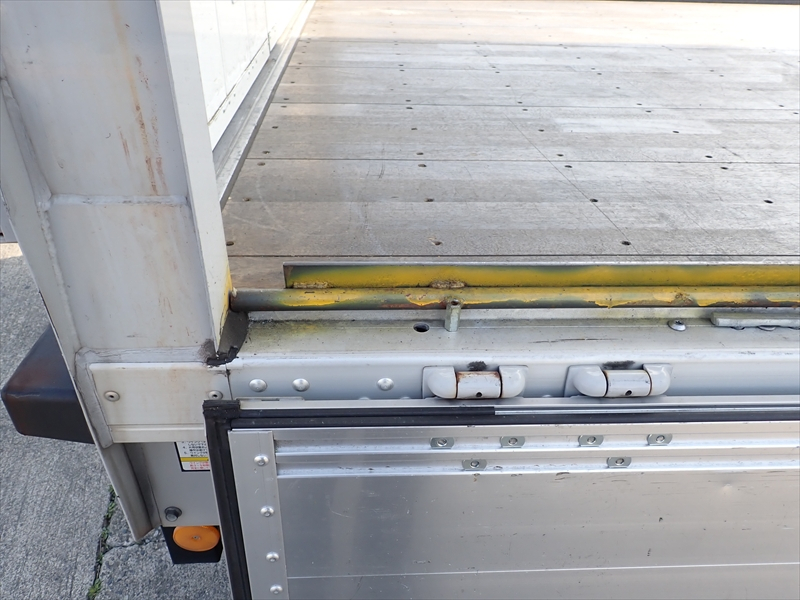 【352766】中型　アルミウィング|中古トラックの販売・買取・査定のアイナビ