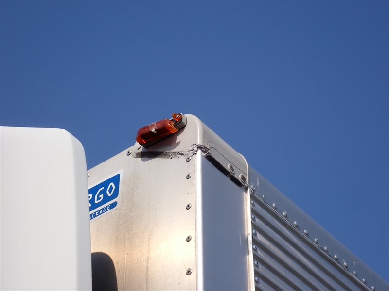 【352766】中型　アルミウィング|中古トラックの販売・買取・査定のアイナビ