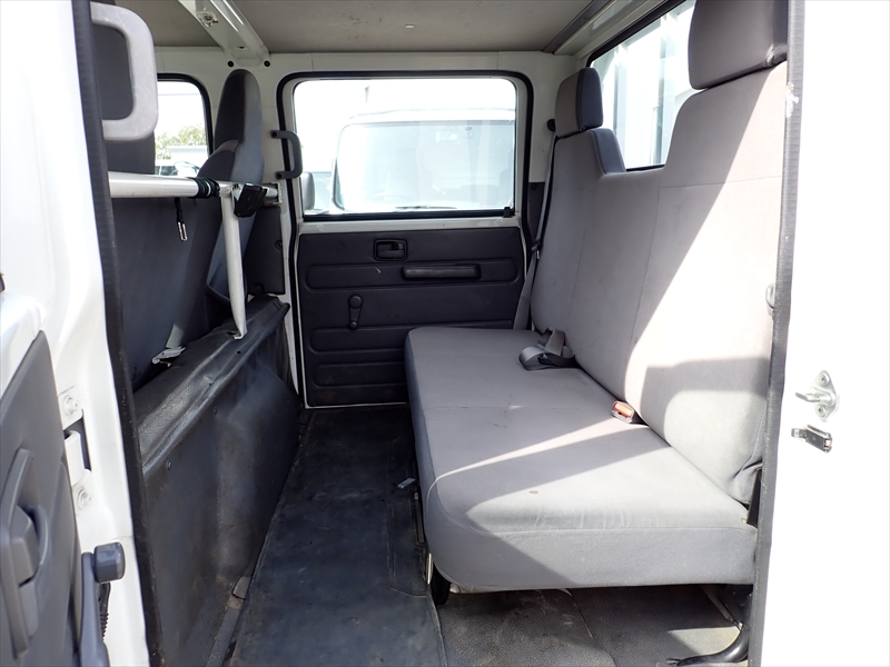 【352419】Wキャブ　平ボディ|中古トラックの販売・買取・査定のアイナビ