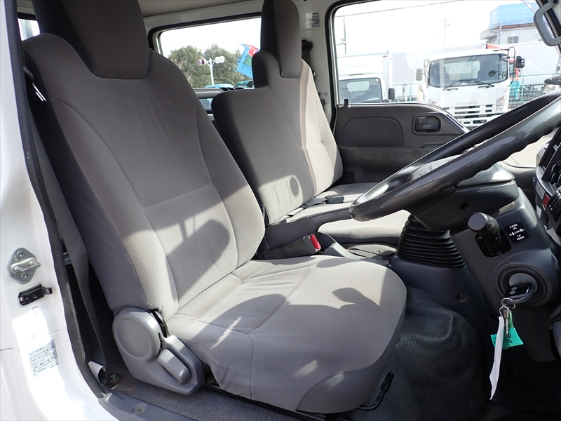 【352419】Wキャブ　平ボディ|中古トラックの販売・買取・査定のアイナビ