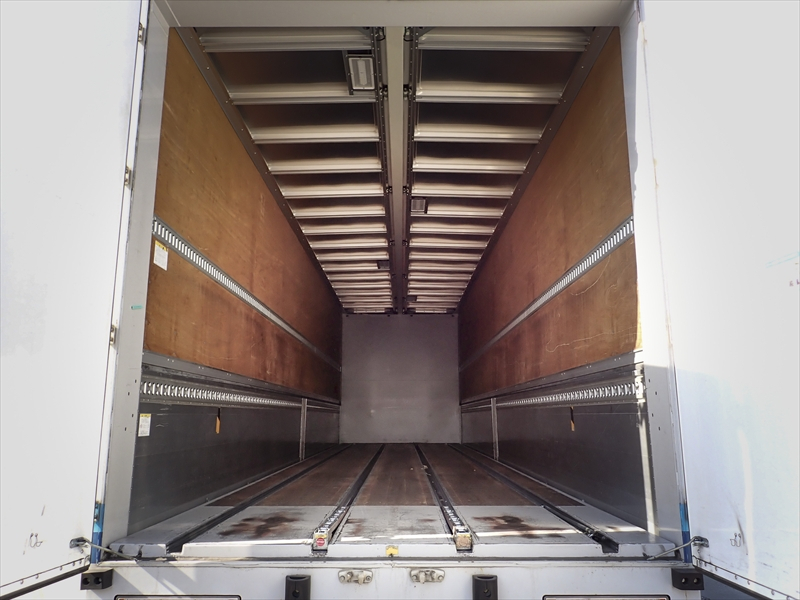 【352377】大型アルミウィング　ジョルダーレール付き|中古トラックの販売・買取・査定のアイナビ