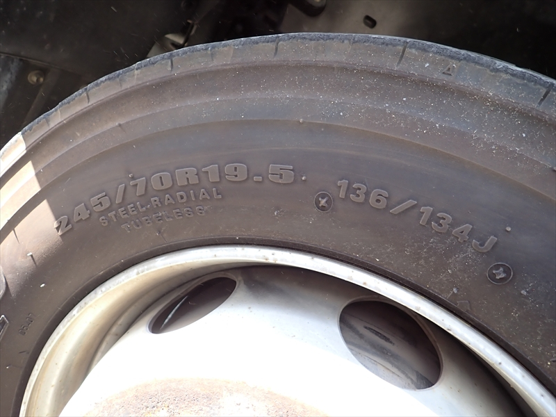 【352377】大型アルミウィング　ジョルダーレール付き|中古トラックの販売・買取・査定のアイナビ