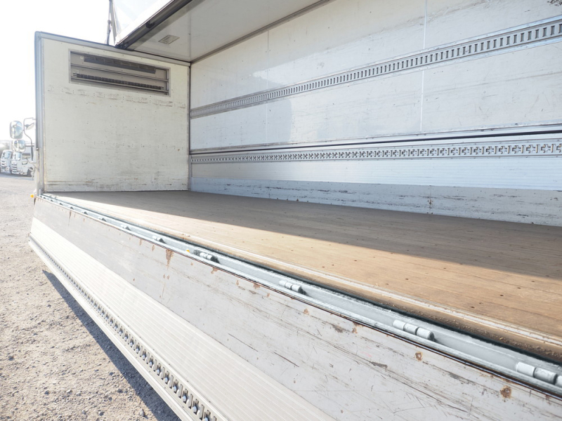 日野 冷凍ウイング レンジャープロ|中古トラックの販売・買取・査定のアイナビ