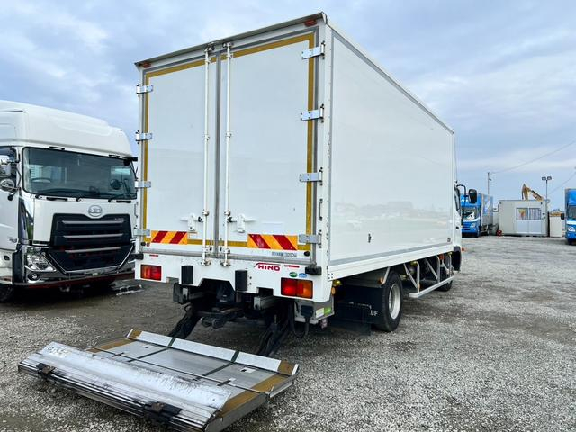 日野|中古トラックの販売・買取・査定のアイナビ