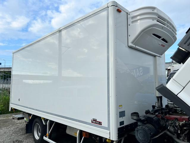 日野|中古トラックの販売・買取・査定のアイナビ