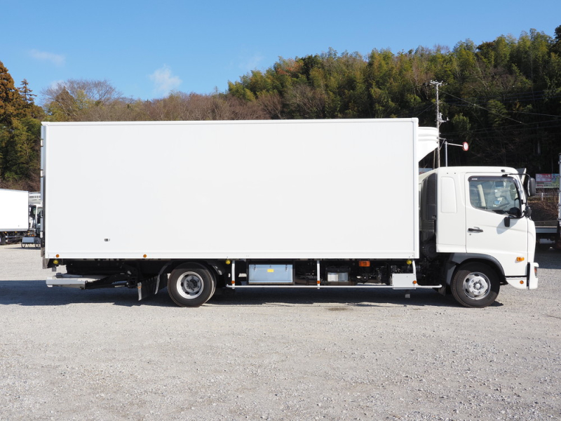 日野 冷凍バン レンジャー|中古トラックの販売・買取・査定のアイナビ