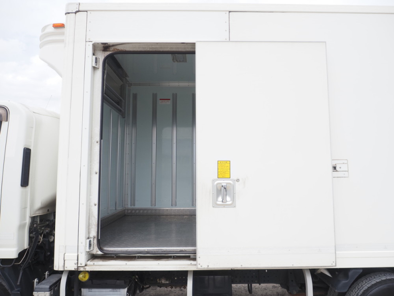 いすゞ 冷凍バン エルフ|中古トラックの販売・買取・査定のアイナビ